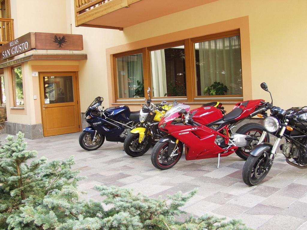 Relais San Giusto Hotel Campitello di Fassa Luaran gambar