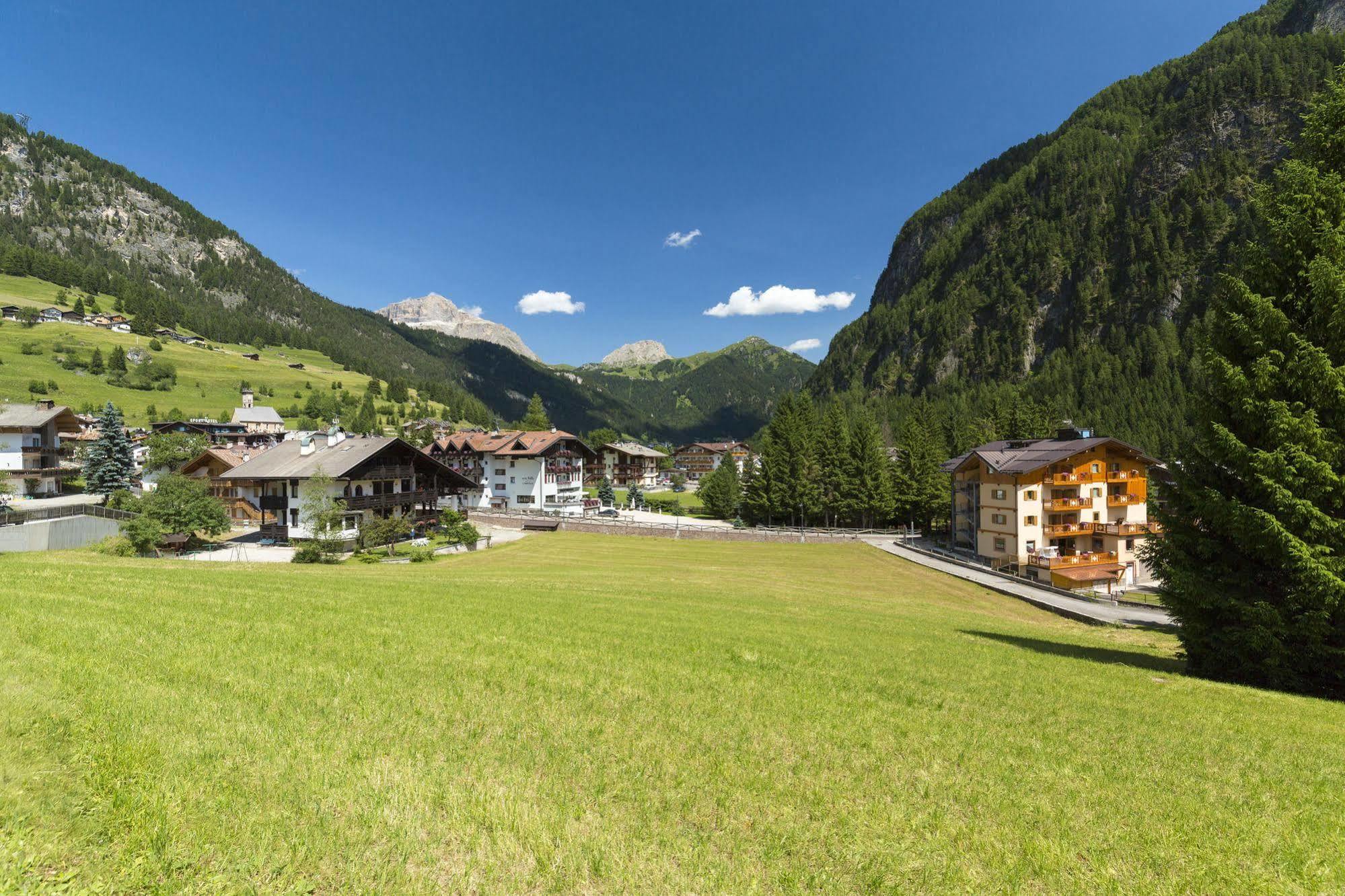 Relais San Giusto Hotel Campitello di Fassa Luaran gambar