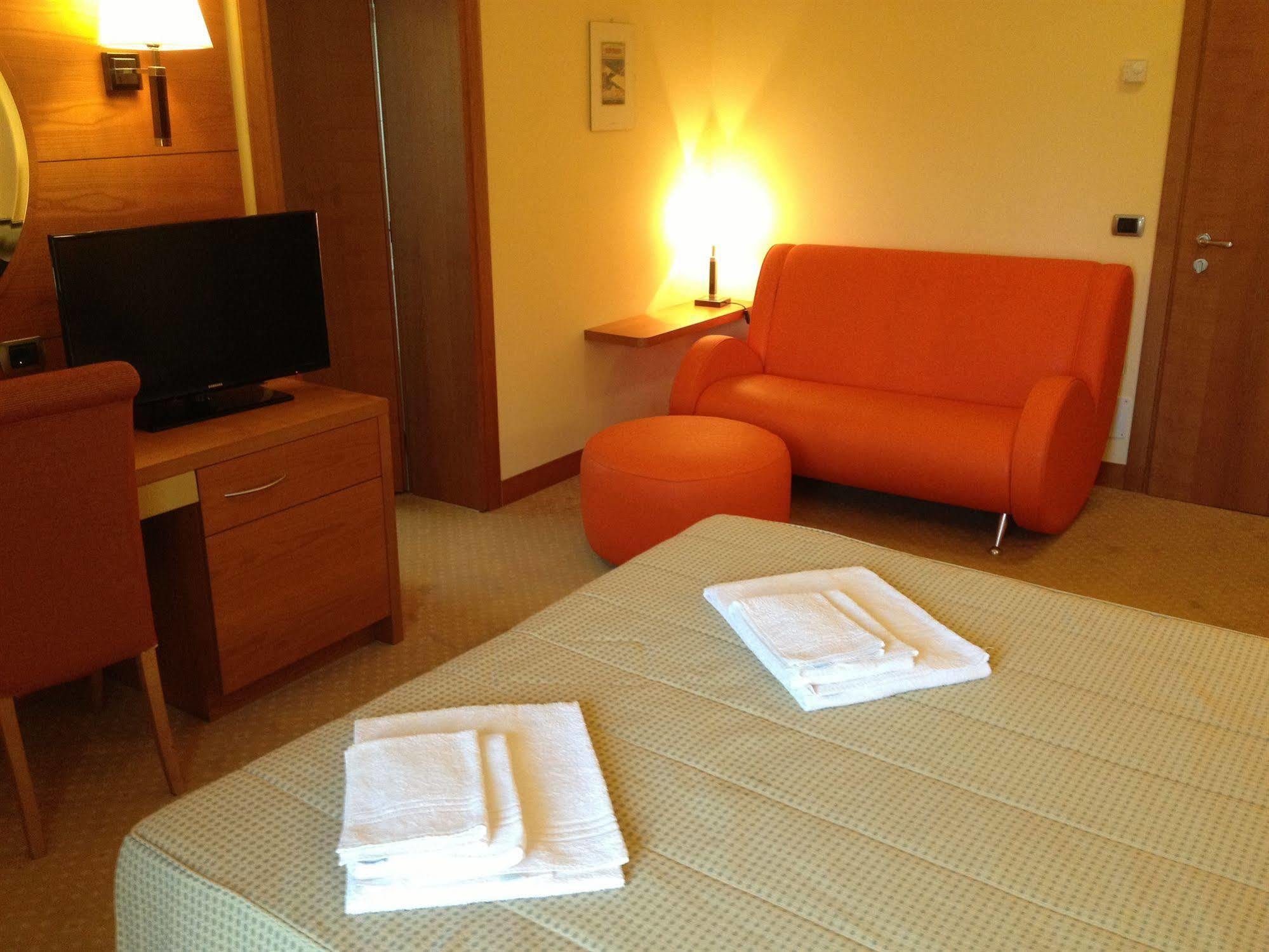 Relais San Giusto Hotel Campitello di Fassa Luaran gambar