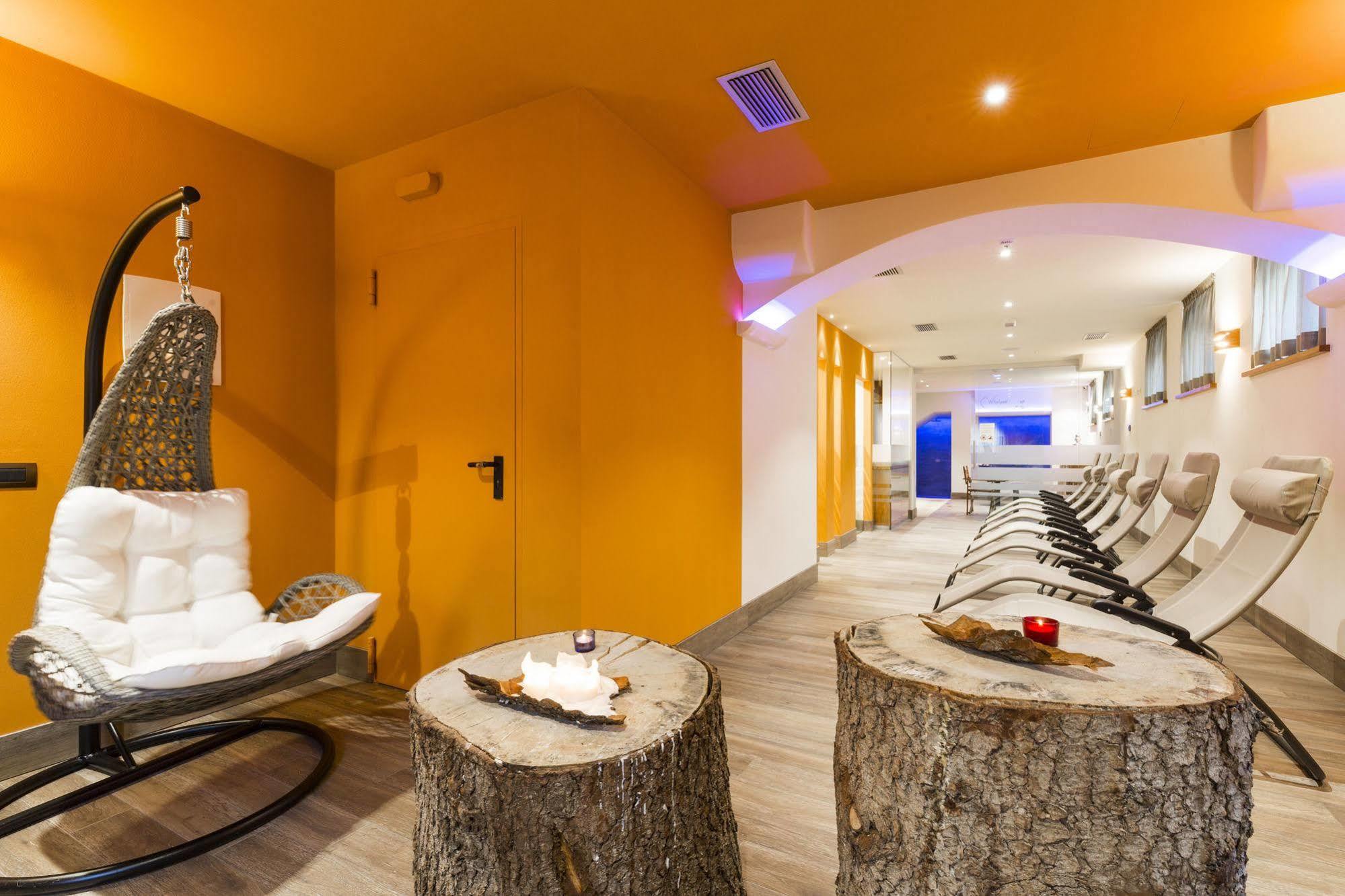 Relais San Giusto Hotel Campitello di Fassa Luaran gambar