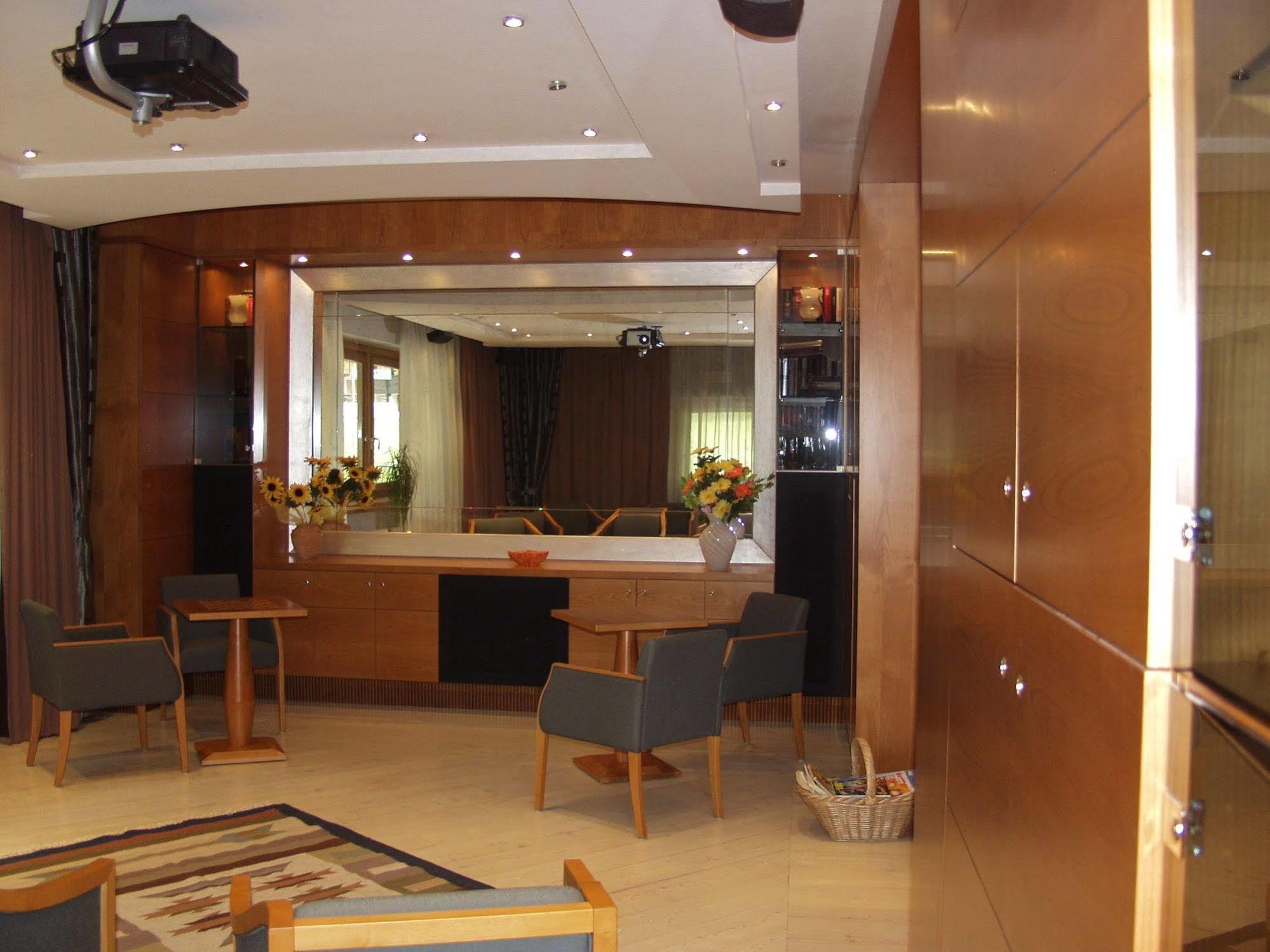 Relais San Giusto Hotel Campitello di Fassa Luaran gambar